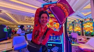 🔴 I WON THE GRAND JACKPOT ON RAKIN BACON TRIPLE OINK!!!