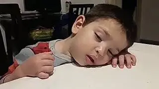 Pobrecito, así cualquiera se asusta.