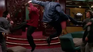 Rush Hour | Restaurant Scene