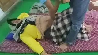 Traditional massage fixes young mama's tummy