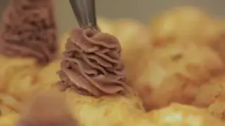 Beard Papa's Fresh and natural cream puffs are the World's Best Cream Puffs