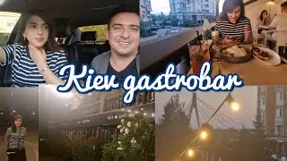 Киев гастробар на Оболони. . Ночная  оболонь, в парке 🤣