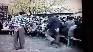 Туй 1990 йил