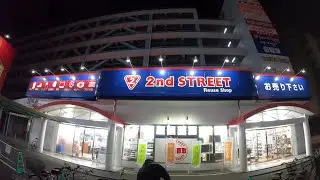 Shopping At A Secondhand Store in Japan || 2nd Street || Biking At Night