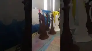будни художественного цеха театра.