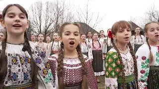 Grupul folcloric MARIILE GORJULUI al Scolii Populare de Arta,, Constantin Brancusi,, Targu -Jiu !