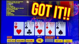 HITTING THE 4 DEUCES ON DEUCES WILD POKER!!