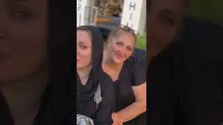 Динара Залумханова с дочерью и с сестрой