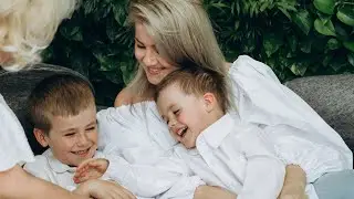 Алина Стецюк — Под маминым крылом | Поздравление с днем мам | Песня про маму