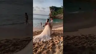 Sesi foto di pantai Balangan Bali 