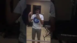"Hallo" aliando on periscope