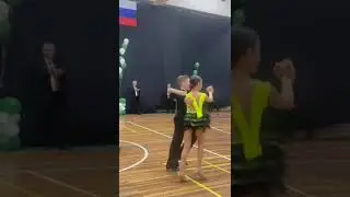 video5240045111131264606