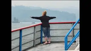 Columbia Gorge Sternwheeler