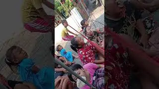 Lomba Makan Kerupuk Anak-anak Mojokembang 2024