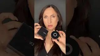 Из чего состоят рассыпчатые пудры люкс брендов? Сравнение состава