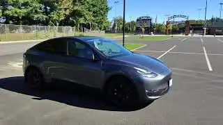 Tesla Actually Smart Summon 2024.32.10