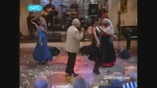 φουστα κλαρωτη - γιαννης βογιατζης