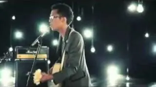 Sezairi Sezali - Broken Music Video + Lyrics & Download Link!!