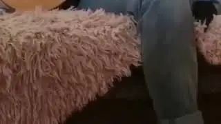 Исполнил на гитаре песню красиво