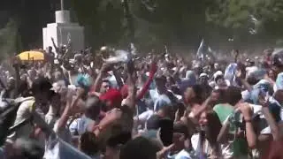 Радость в Аргентине от победного пенальти