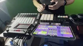 Gathering Requirements #drummachine #nativeinstruments #maschine #improvisation #fingerDrumming