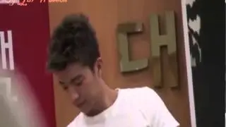 Уён 2PM и фанатка =D