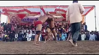 हरेंद्र पहलवान रसूलपुर ने जीती 51000 की कुश्ती गोल्ड मेडलिस्ट राहुल तिर्पडी हरियाणा को  चित किया