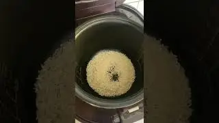 Bikin #buburmanado gampang banget pakai Rice Cooker Digital SHARP!