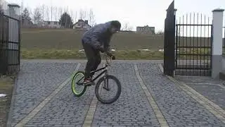 Trickipedia BMX #01 - Footjam Tailwhip