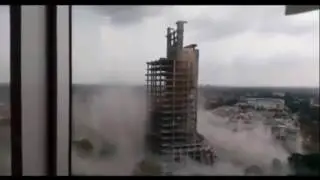 Detik detik robohnya gedung di Bintaro