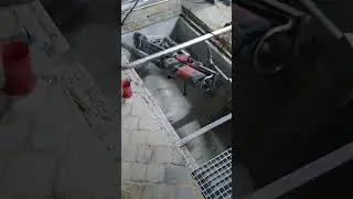 Очень сложное отверстие под кабель канал,глубиной 1,70м,15°×10°Алмазная резка бетон