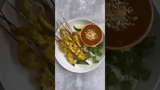 Chicken satay with homemade peanut sauce, recipe on Dinner Reinvented #cookingvideo #grilledchicken