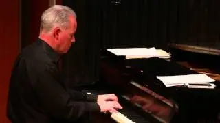 Herzog - Joe Gilman with the Brubeck Institute Fellows