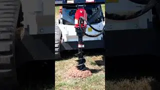 Dig A Hole With An Auger On Bobcat T770!  #excavator #dirt #bobcatequipment #dig #fence