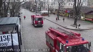 Розжиг Мангала на Дерибасовской | Odessa ONLINE ᴴᴰ
