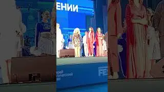 Лариса Долина, Валерия Ланская, Нонна Гришаева.ЗАРЯДЬЕ. Мюзикл МОСКВА В ДВИЖЕНИИ. Август, 23