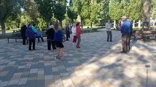 Парень с гитарой 🎸
