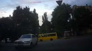 Регистратор: Нексиа мчала на красный свет