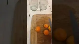 How to Juice a Calamansi using Manual Hand Squeezer