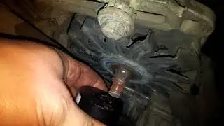 Замена шкива генератора под клиновый ремень VW/Ауди80.