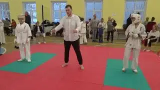 ??? (Шисоку-Каратэ, ака) -   ??? (Шисоку-Каратэ)