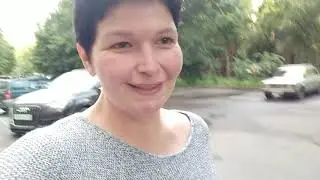 МУЖЧИНА ДАВИТ МЕНЯ