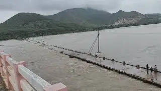 heavy water flowing in penna river near siddavatam