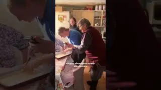 Сначала она отдала 1,2 🍋мошенникам, и теперь вот это 😳пусть развлекается😌главное подольше 🙏