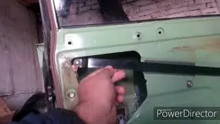Шумка передних дверей на Москвич 412
