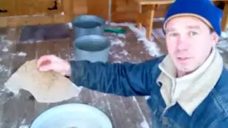 Is it necessary to completely drain the water from the Skoroparka 2012 oven in winter?