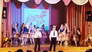 Детская татарская эстрада. Children's Tatar variety show. Children masterfully sing songs.