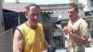 Мелитопольские голуби. Опять черешня? Или голуби...