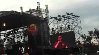 Brillas Leon Larregui Vive latino 2016