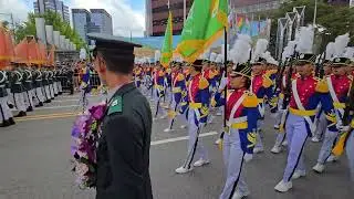 【육군사관학교】 건군 76주년 국군의 날 시가행진 전 생도대가 부르며